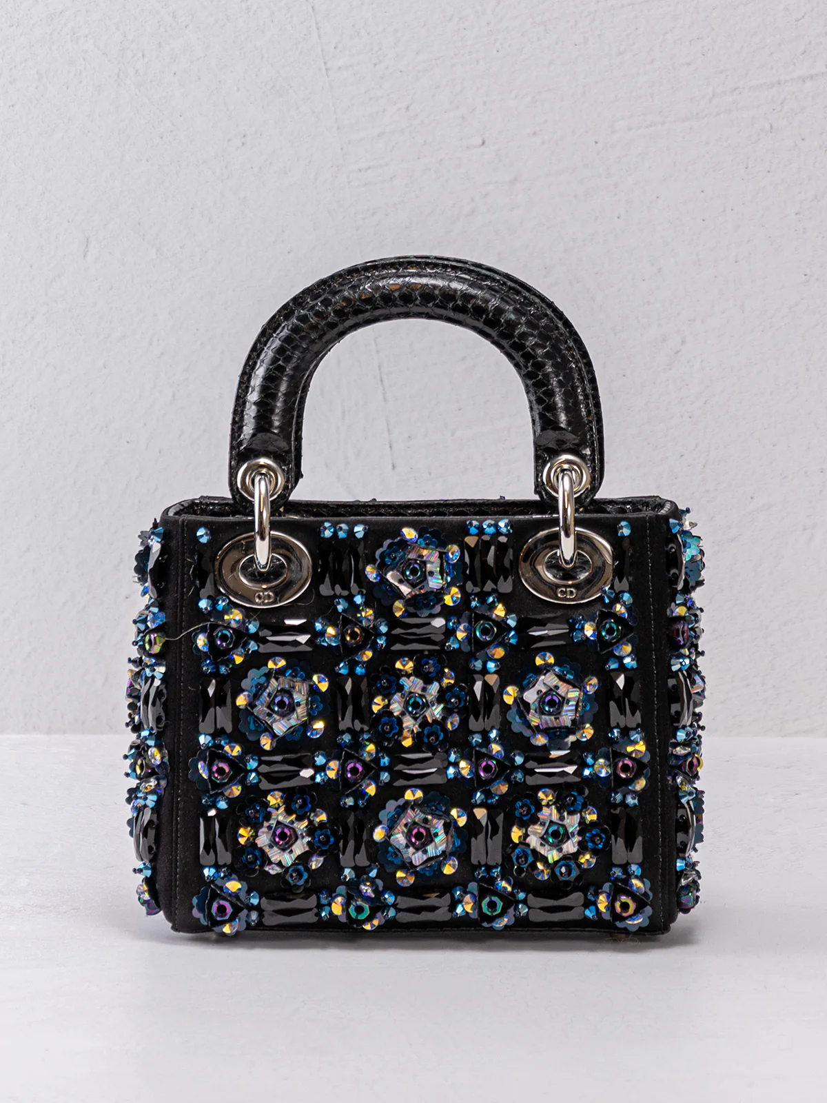 Thumbnail 4